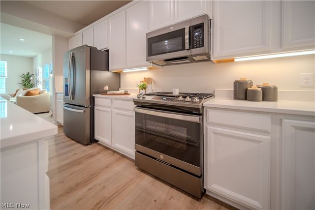 1129 Bean Lane, Akron, OH 44313