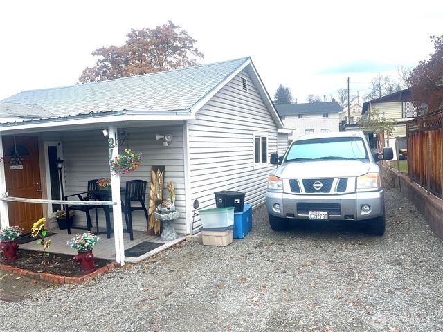 215 Dewberry E, Omak, WA 98841
