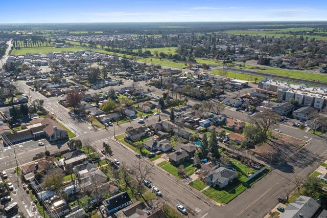 515 E St, Galt, CA 95632