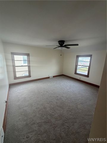 2947 Porter Road, Niagara Falls, NY 14305