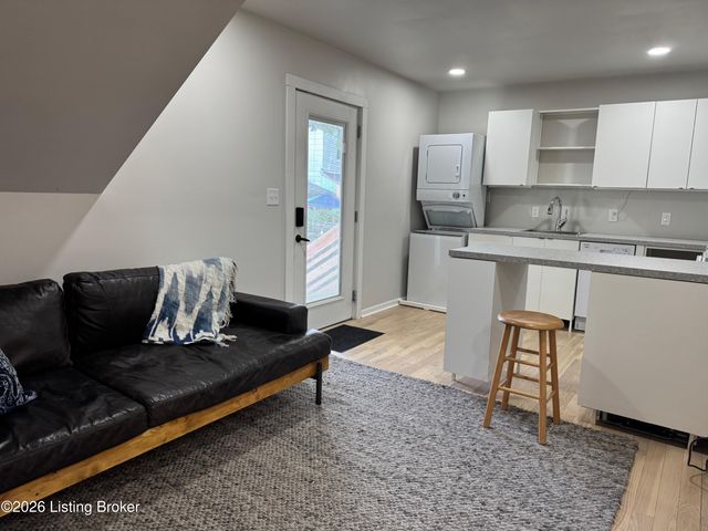 1216 Payne St, Louisville, KY 40204