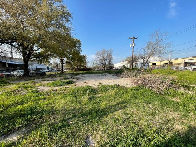 0 Pinemont Drive, Houston, TX 77018