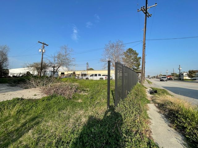 0 Pinemont Drive, Houston, TX 77018