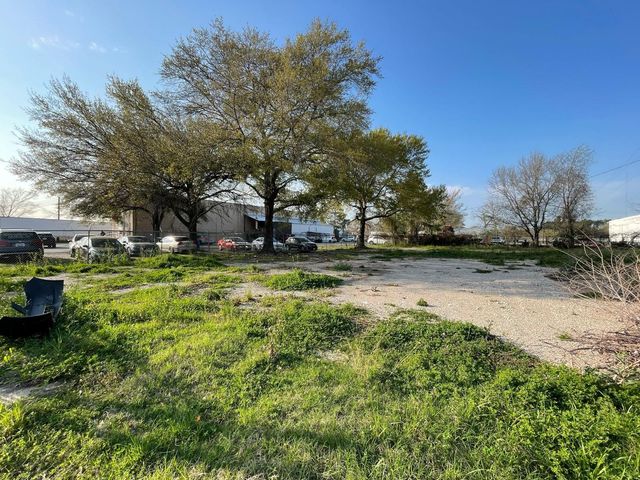 0 Pinemont Drive, Houston, TX 77018