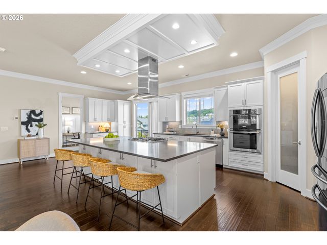16649 Sw FRIENDLY Ln, Beaverton, OR 97007