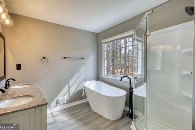 1067 Brookview Lane, Hampton, GA 30228