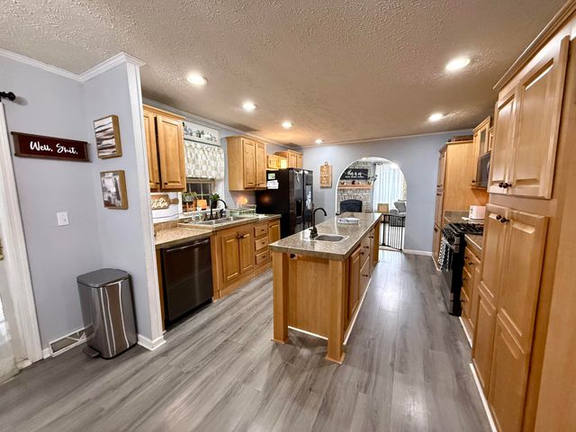 238 Lyons Road, Plattsburgh, NY 12901