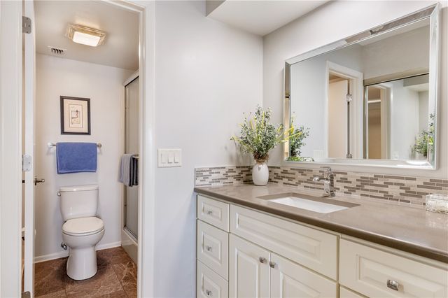 11 Plantation Drive 204, Vero Beach, FL 32966