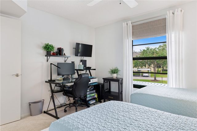 11 Plantation Drive 204, Vero Beach, FL 32966