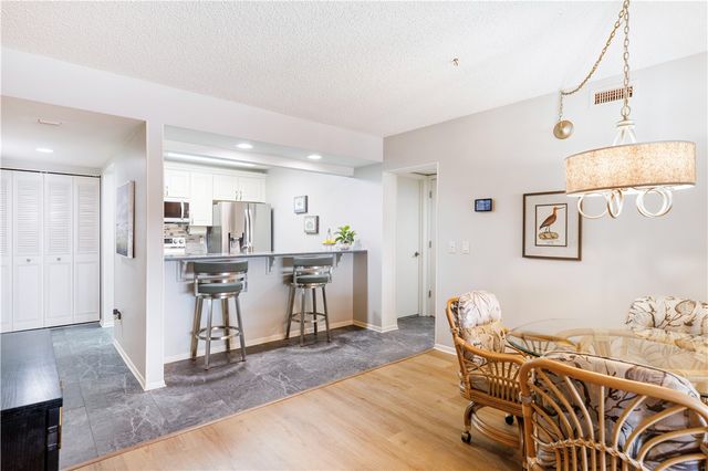 11 Plantation Drive 204, Vero Beach, FL 32966