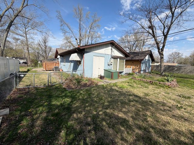 43 Ridge Road, Centralia, IL 62801