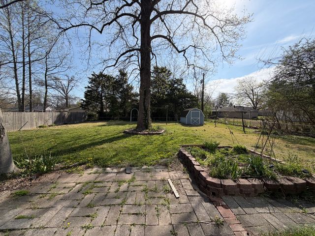 43 Ridge Road, Centralia, IL 62801