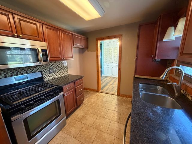43 Ridge Road, Centralia, IL 62801