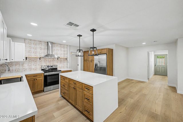 3302 W PIERSON Street, Phoenix, AZ 85017
