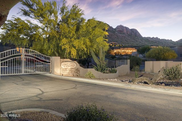 10204 E Dinosaur Ridge Road, Gold Canyon, AZ 85118
