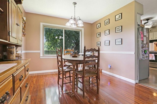 8455 Outer Lincoln Avenue, Newburgh, IN 47630