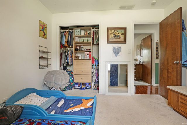8455 Outer Lincoln Avenue, Newburgh, IN 47630