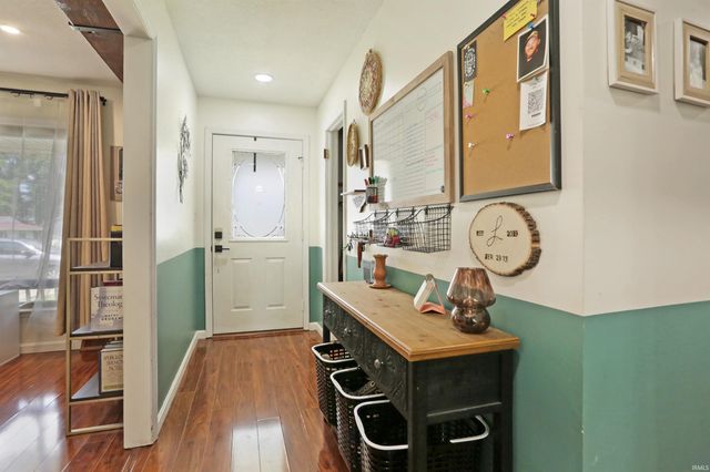8455 Outer Lincoln Avenue, Newburgh, IN 47630