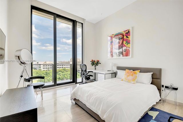 3581 E Glencoe St 605, Coconut Grove, FL 33133