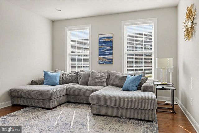 7 PETTITS BRIDGE RD, Jamison, PA 18929