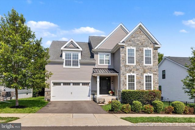 7 PETTITS BRIDGE RD, Jamison, PA 18929