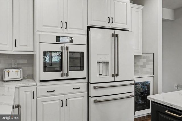 7 PETTITS BRIDGE RD, Jamison, PA 18929