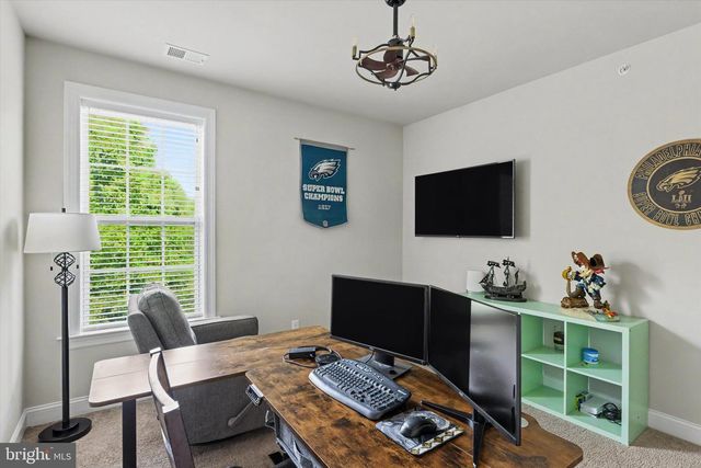 7 PETTITS BRIDGE RD, Jamison, PA 18929