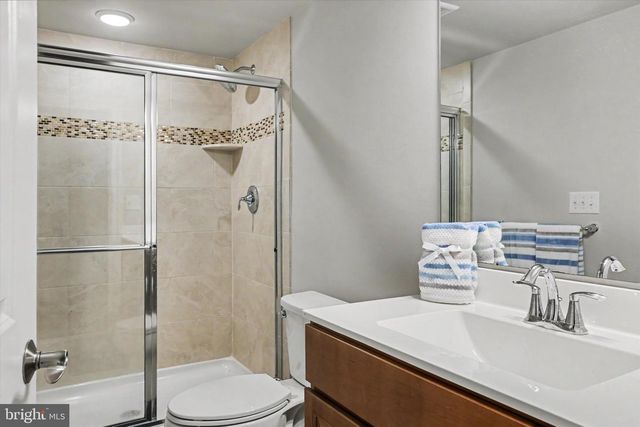7 PETTITS BRIDGE RD, Jamison, PA 18929