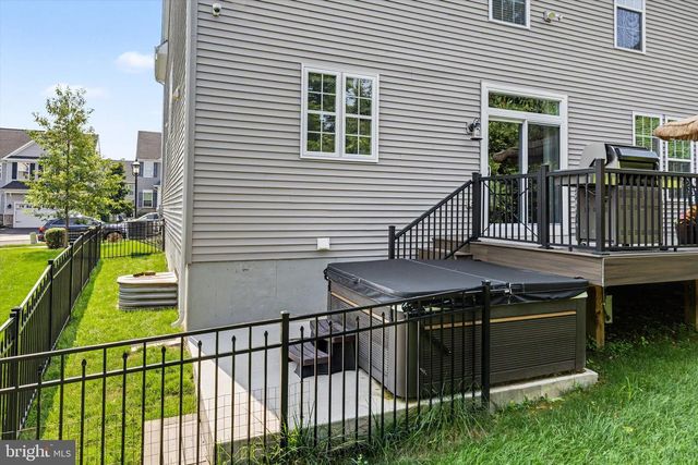 7 PETTITS BRIDGE RD, Jamison, PA 18929
