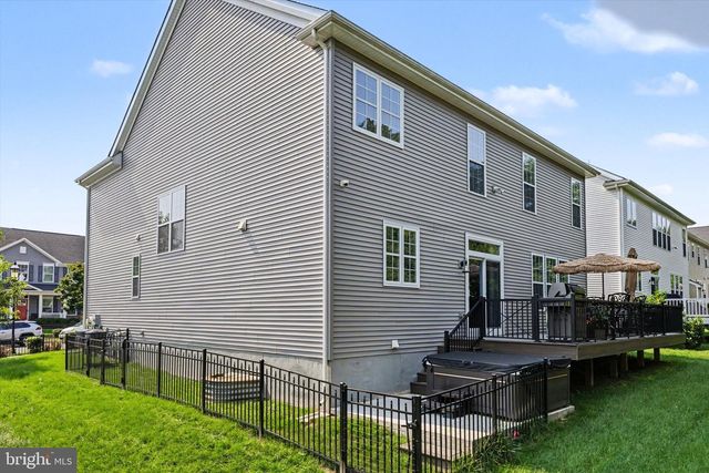 7 PETTITS BRIDGE RD, Jamison, PA 18929