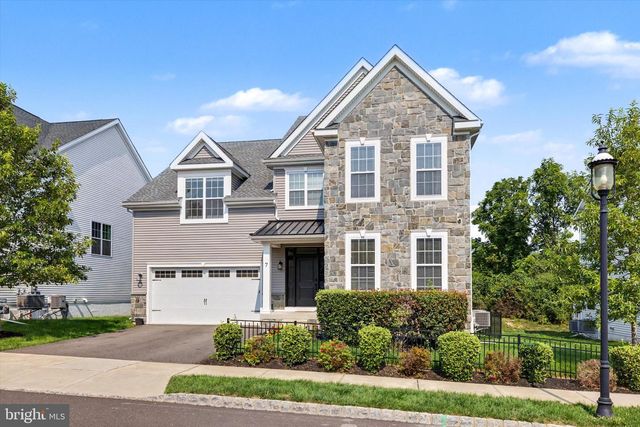 7 PETTITS BRIDGE RD, Jamison, PA 18929
