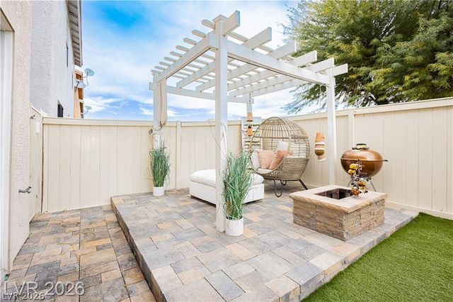2054 Seattle Shore Street, Las Vegas, NV 89115