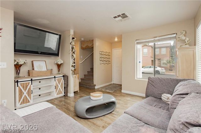 2054 Seattle Shore Street, Las Vegas, NV 89115