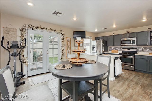 2054 Seattle Shore Street, Las Vegas, NV 89115