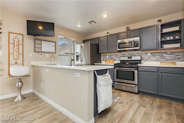 2054 Seattle Shore Street, Las Vegas, NV 89115