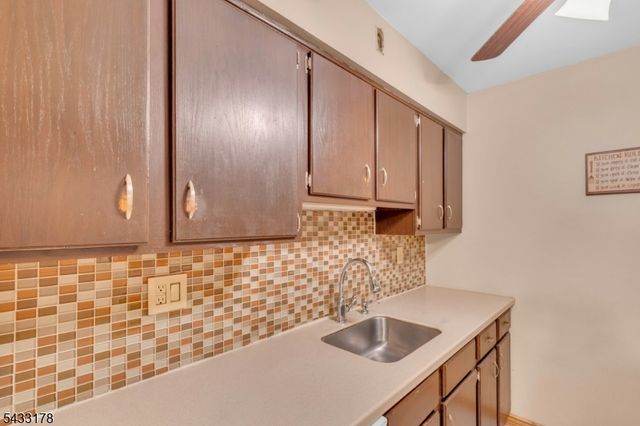 666 Mill St, Belleville Twp., NJ 07109
