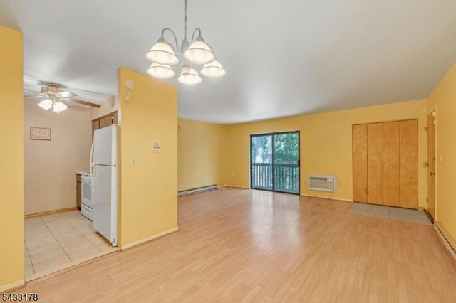 666 Mill St, Belleville Twp., NJ 07109