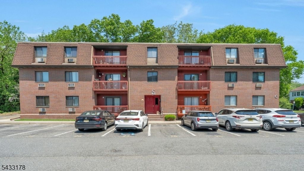 666 Mill St, Belleville Twp., NJ 07109