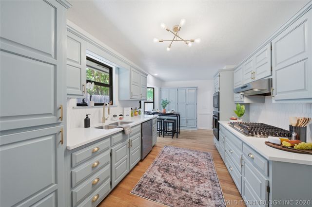 8505 E 92nd Street, Tulsa, OK 74133