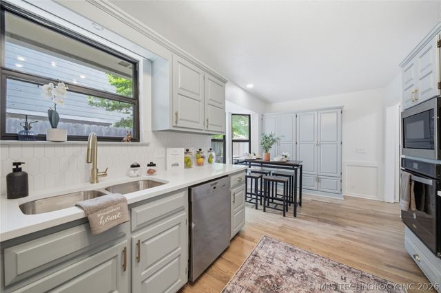 8505 E 92nd Street, Tulsa, OK 74133