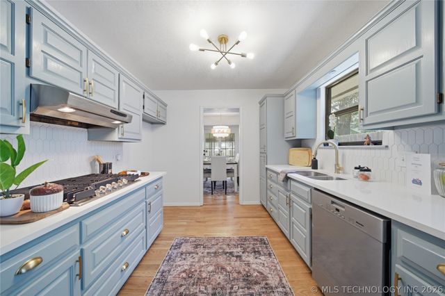 8505 E 92nd Street, Tulsa, OK 74133