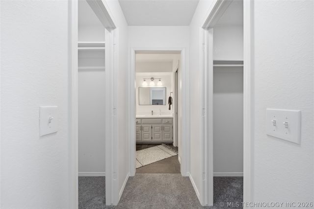 8505 E 92nd Street, Tulsa, OK 74133