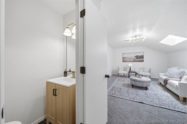 8505 E 92nd Street, Tulsa, OK 74133