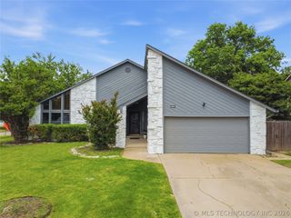 8505 E 92nd Street, Tulsa, OK 74133