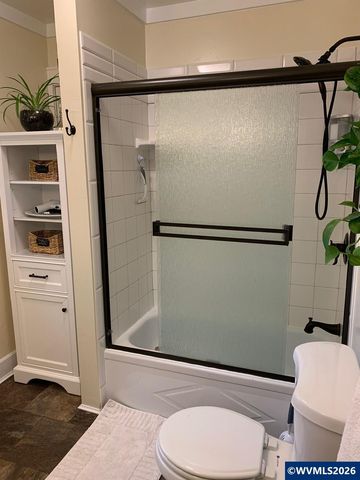 2560 Cherry Av NE, Salem, OR 97301