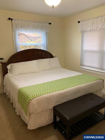 2560 Cherry Av NE, Salem, OR 97301