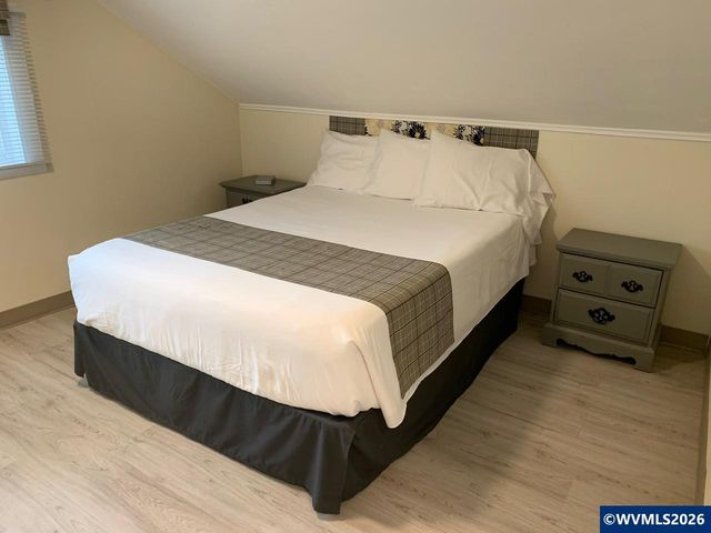 2560 Cherry Av NE, Salem, OR 97301