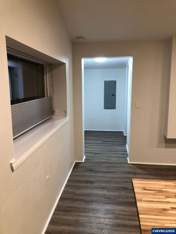 2560 Cherry Av NE, Salem, OR 97301