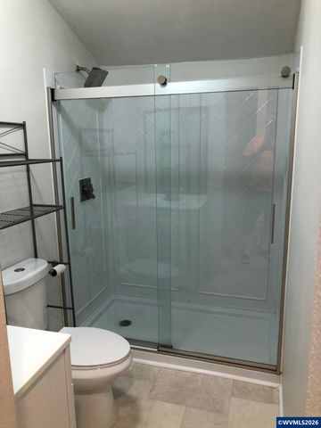 2560 Cherry Av NE, Salem, OR 97301