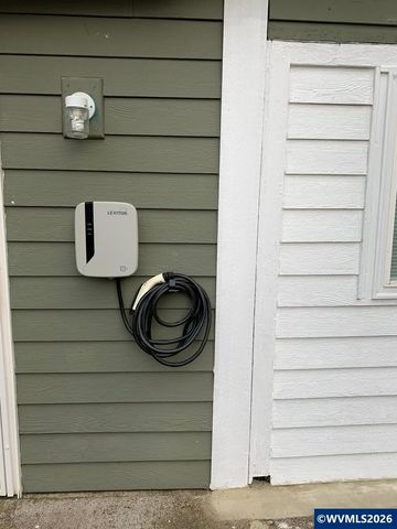 2560 Cherry Av NE, Salem, OR 97301